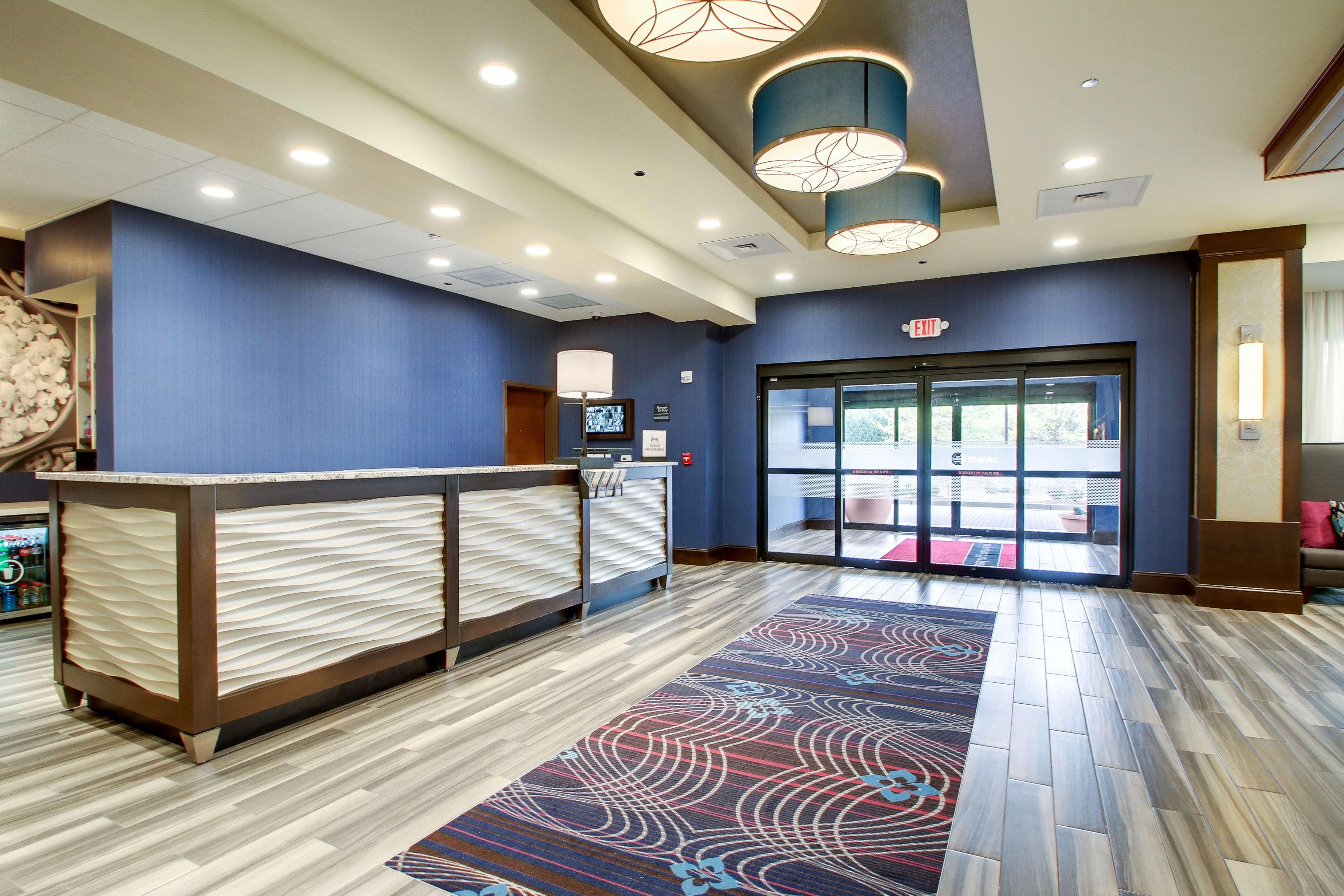 Hampton Inn & Suites Greenville Airport Exteriör bild