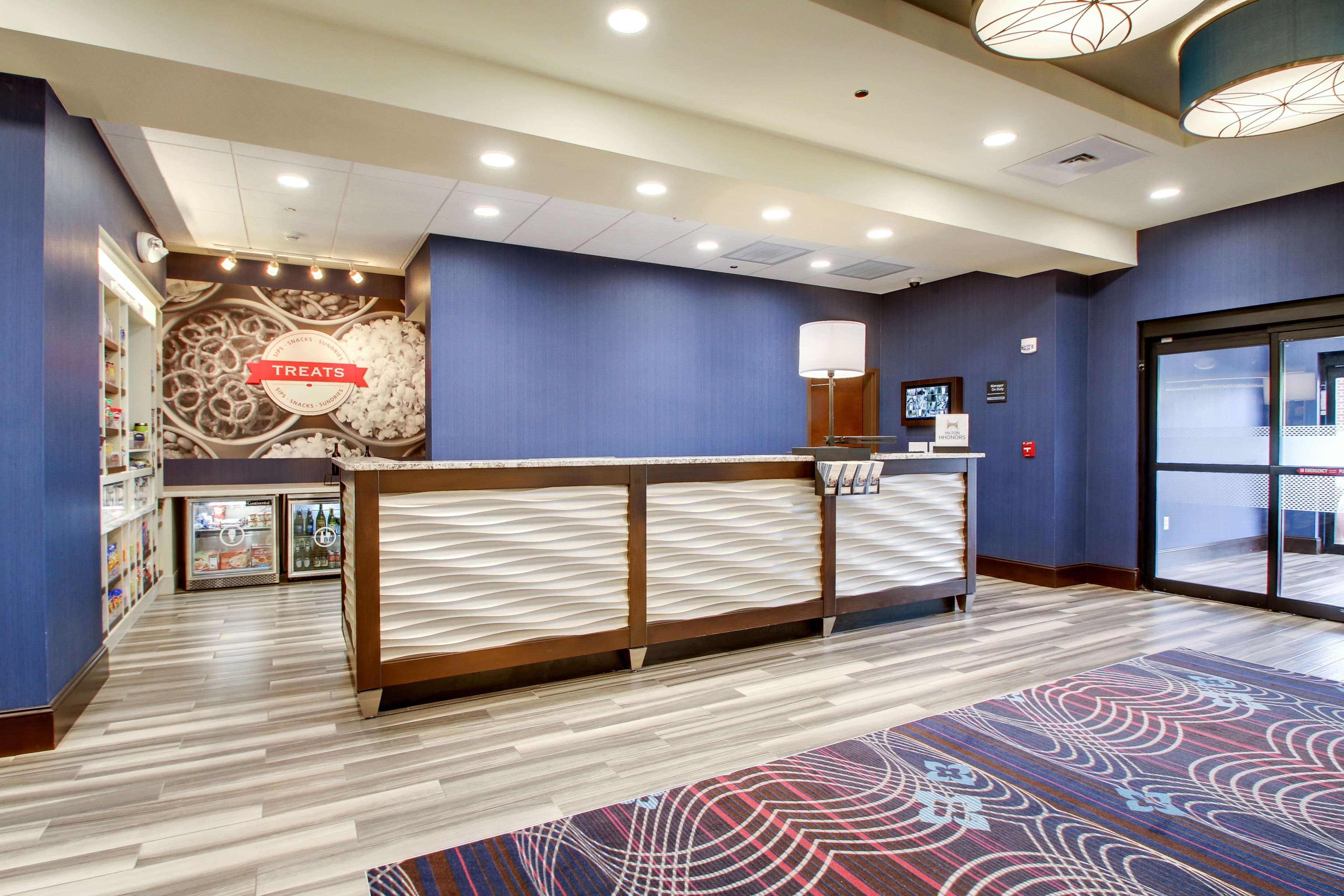 Hampton Inn & Suites Greenville Airport Exteriör bild