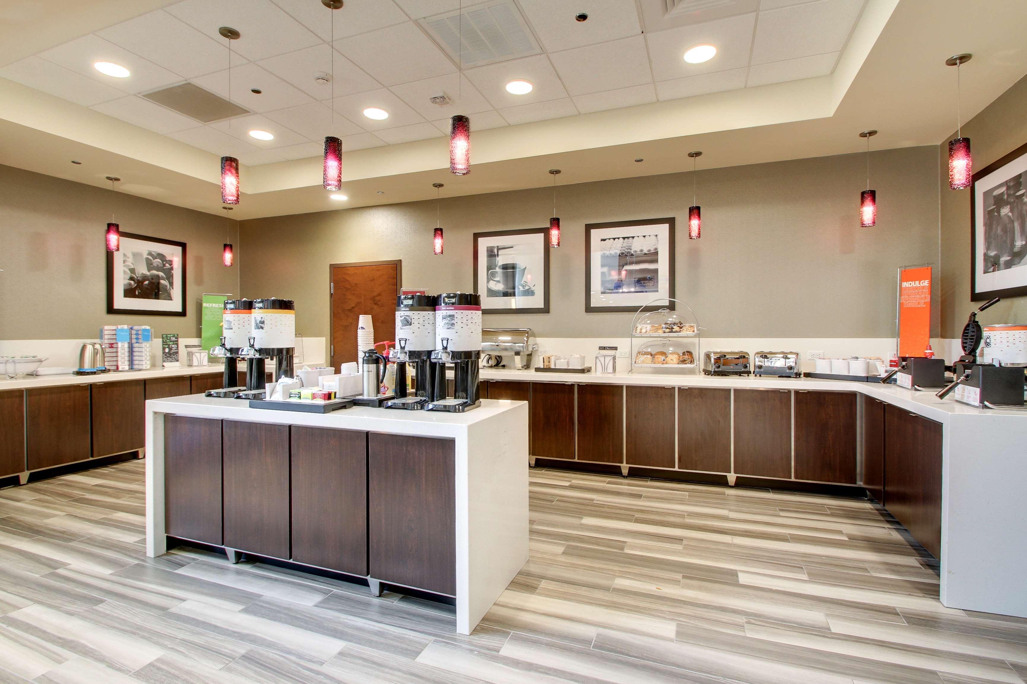 Hampton Inn & Suites Greenville Airport Exteriör bild
