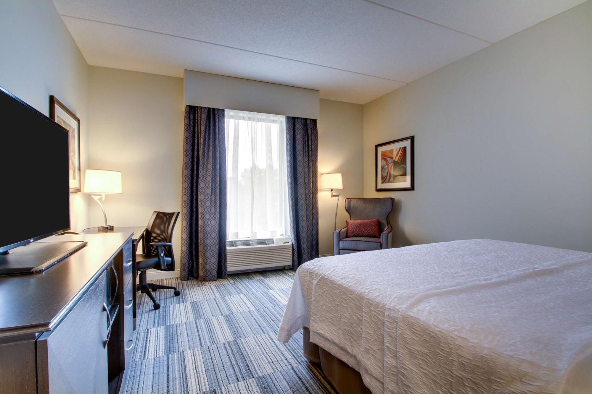 Hampton Inn & Suites Greenville Airport Exteriör bild