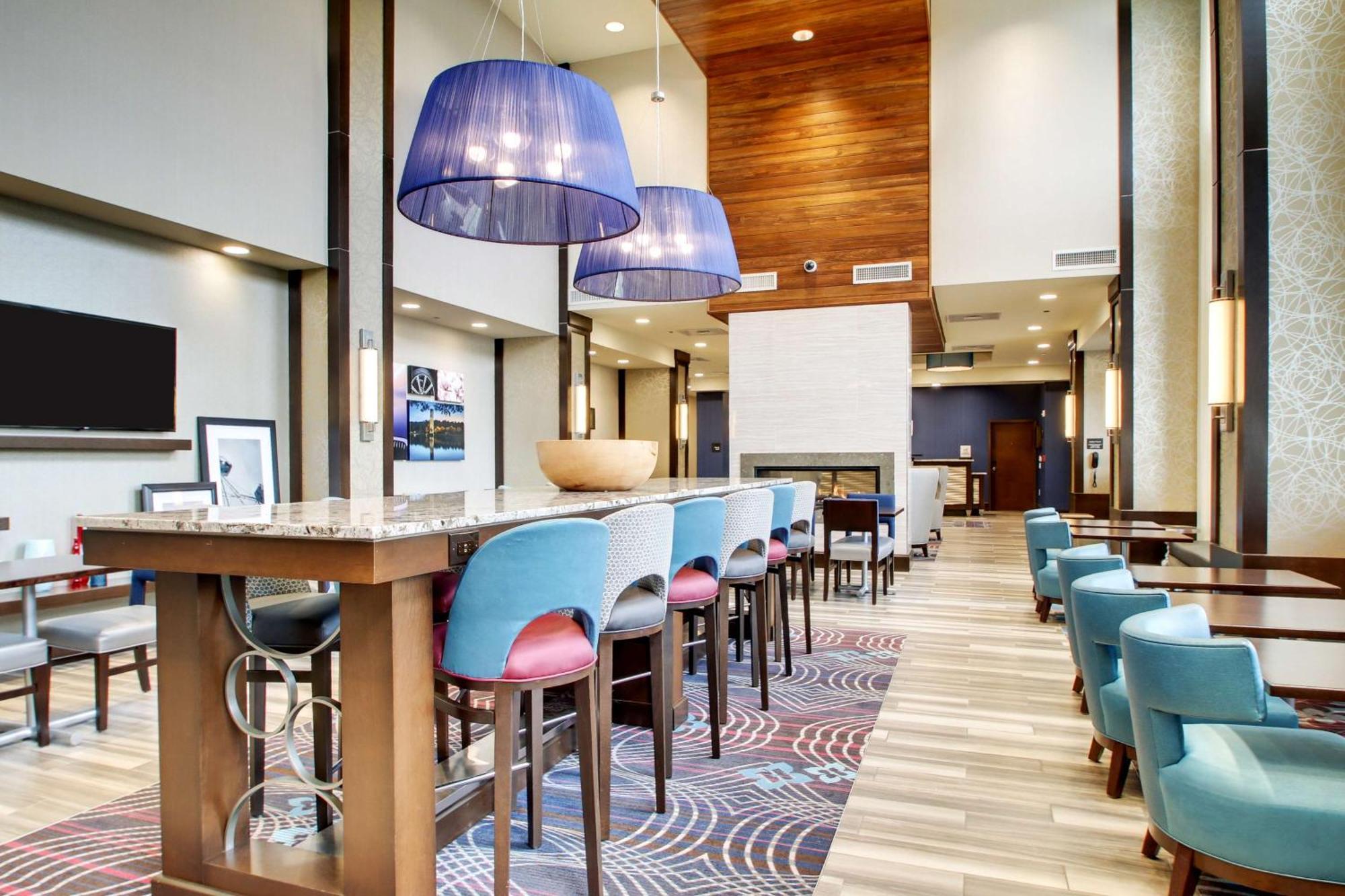 Hampton Inn & Suites Greenville Airport Exteriör bild